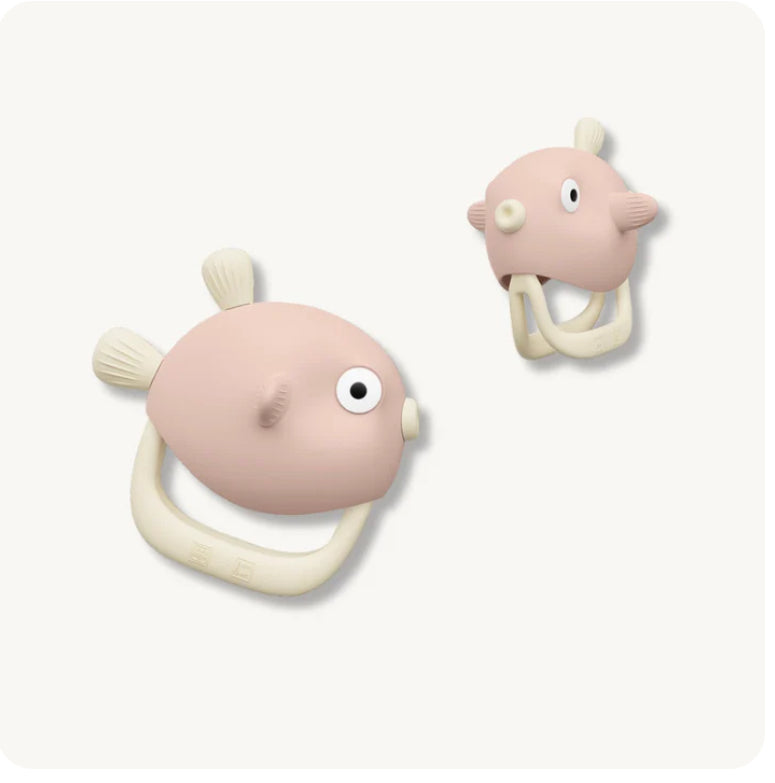 Fish mitten teether